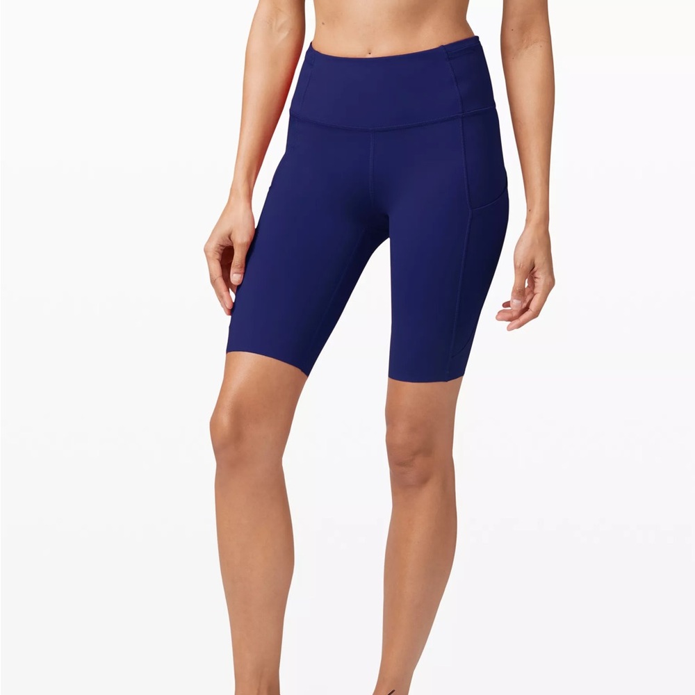 Lululemon Athletica FAST AND FREE SHORT 10" - Larkspur (deep indigo blue)